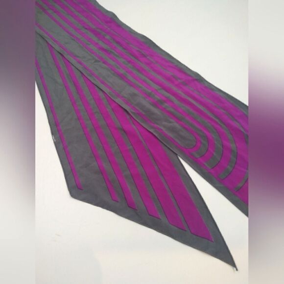 Vera Vintage Long Silk Scarf - Picture 2 of 11